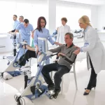 Robotska neurorehabilitacija Poliklinika Neuromedic