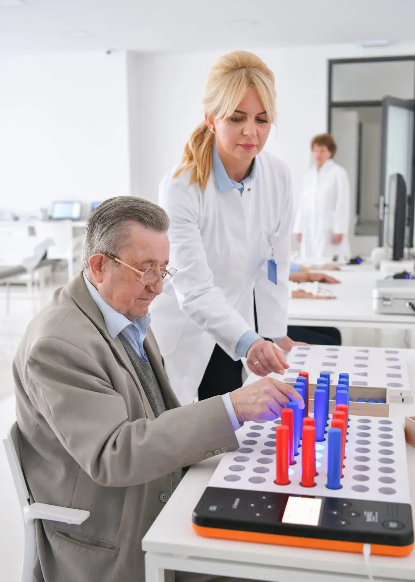 Robotska neurorehabilitacija Poliklinika Neuromedic