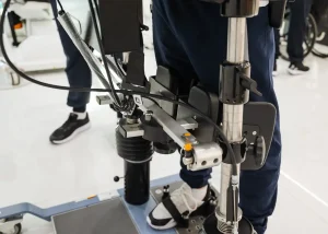 Robotska neurorehabilitacija Poliklinika Neuromedic